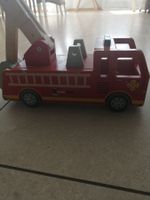 Feuerwehrauto aus Holz mit Leiter gebrauchter Zustand
