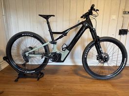 Focus JAM² 8.8 Carbon E-MTB 29  FOX / Shimano XT