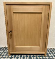 Kleines Holzschränkchen, frisch geschliffen