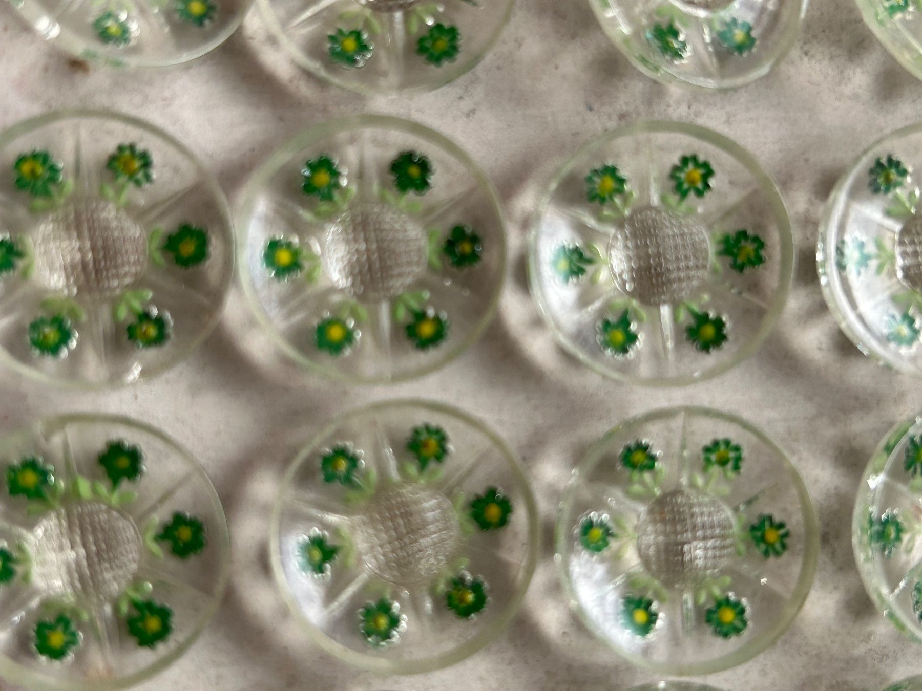 Knöpfe: Transparente Glaknöpfe mit Hinterglasmalerei – Neu (gemäss Beschreibung) aus Pfeffingen von Alusru70 1