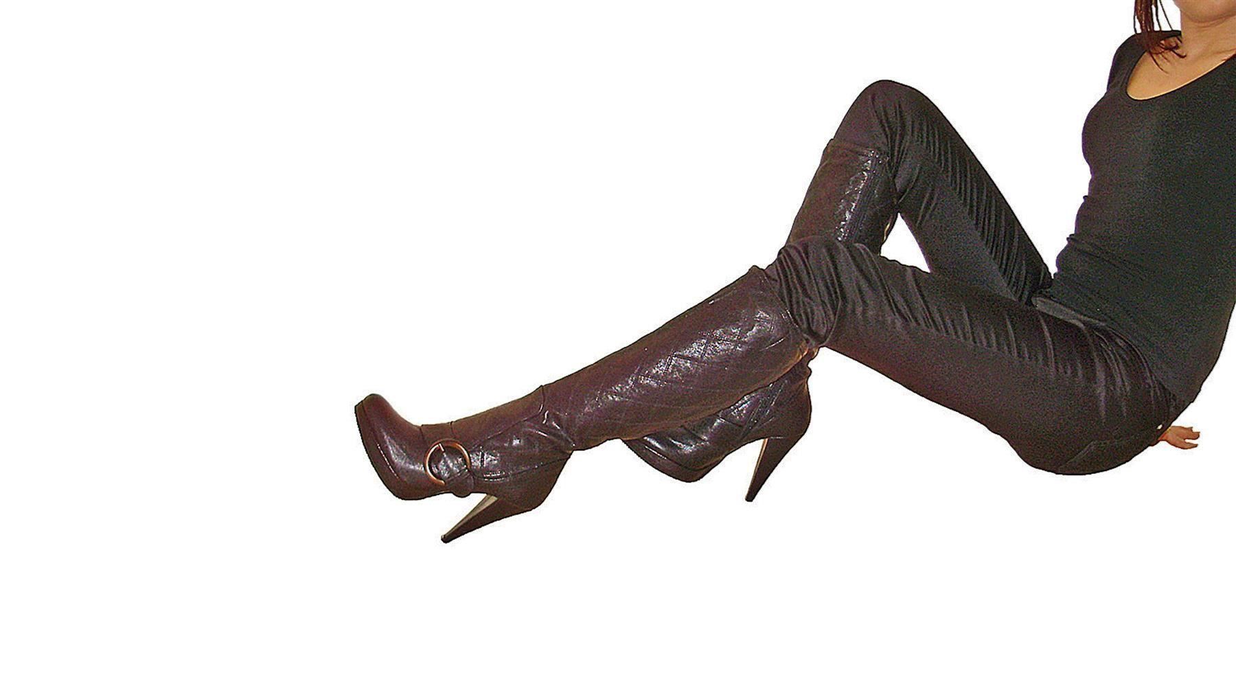 Damenschuhe: Stiefel  Arise Gr. 37 in Schwarz – Neu und originalverpackt aus Horn von thatlooksgood