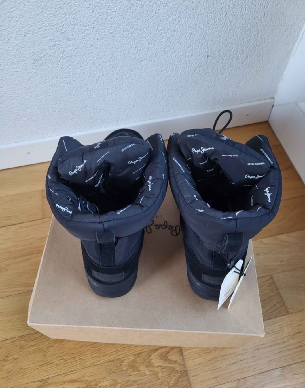 Pepe Jeans Scarpe da donna: Bottes de neige  39 – Nuovo e nell'imballaggio originale da Lavey-Village venduto da agaddy 1