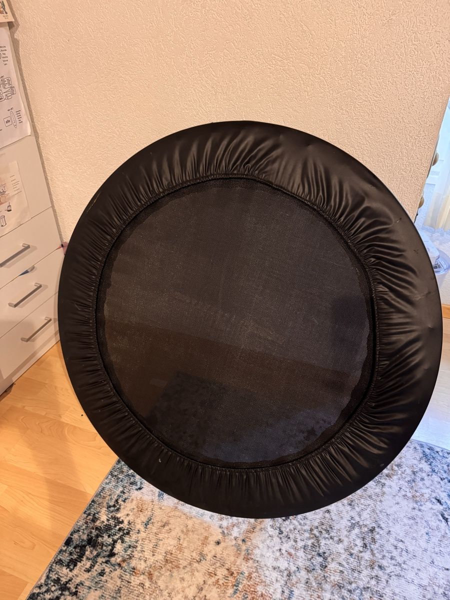 Trampolines: Mini Trampolin  – D'occasion à Erstfeld par Iryna_Vol 1