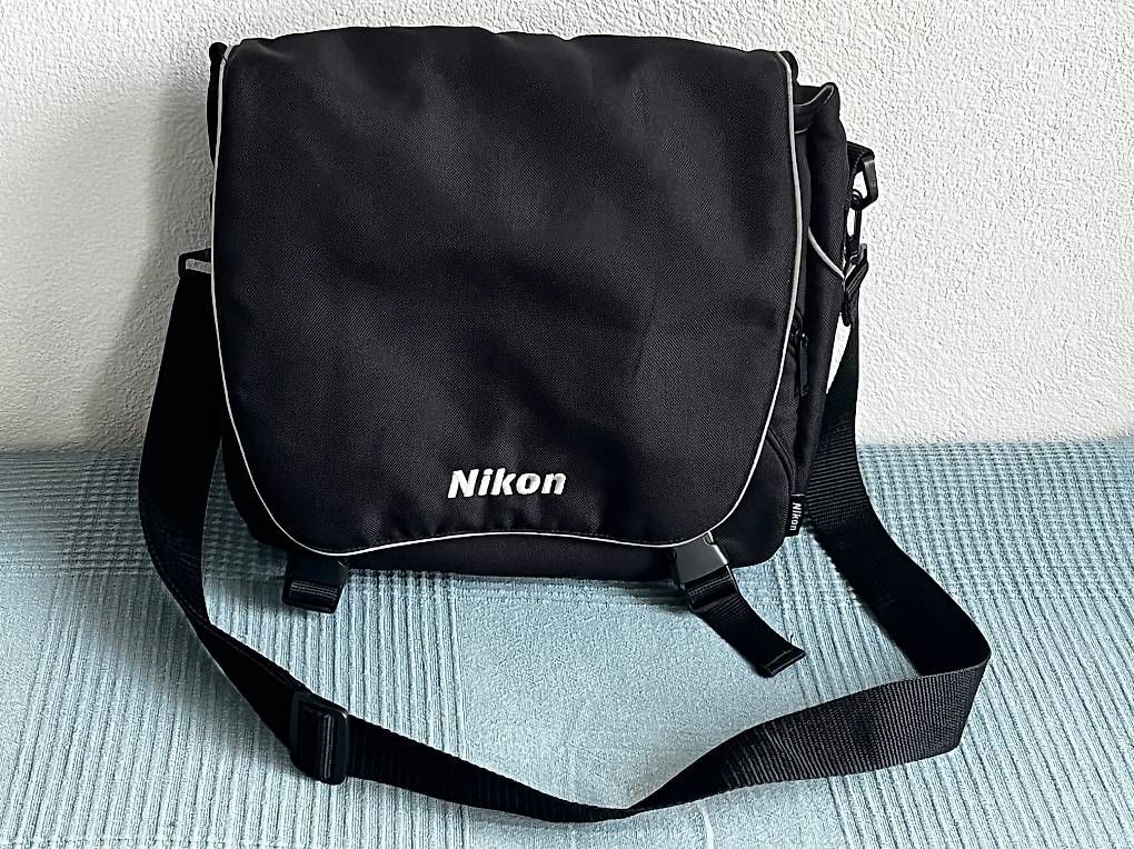 Borse: Nikon Fototasche – Usato da Jona venduto da BraJon