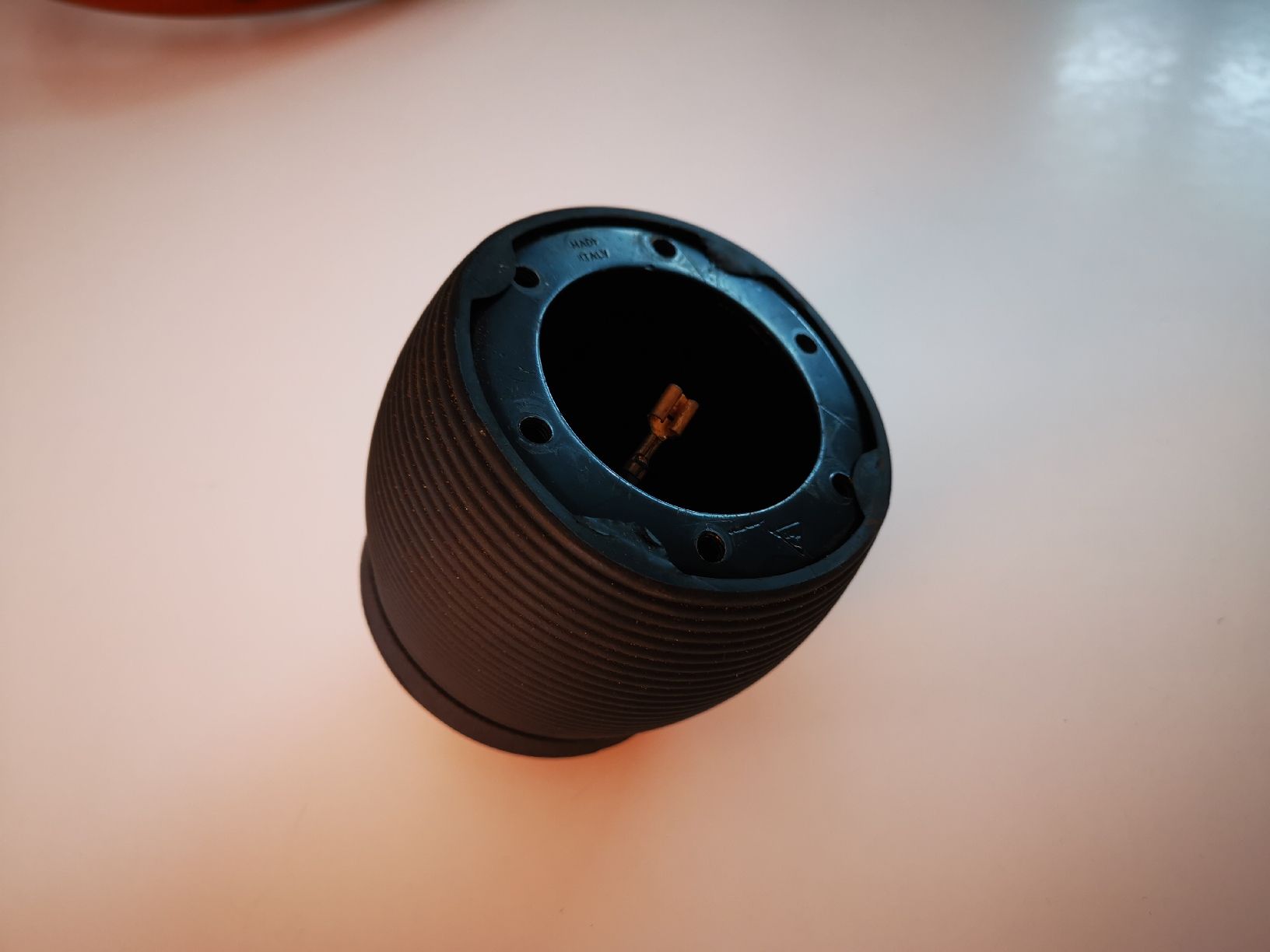 Toutes les pièces auto: Holzlenkrad – D'occasion à Uetikon am See par cmdr_clyde 4