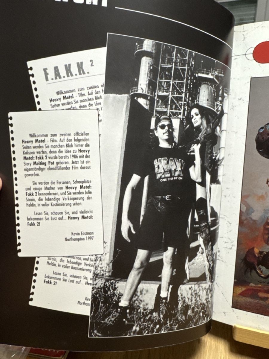 Libri: F.A.K.K. 2 Comic Buch Die Kunst des Simon Bisley – Usato da Kestenholz venduto da smsale23 2