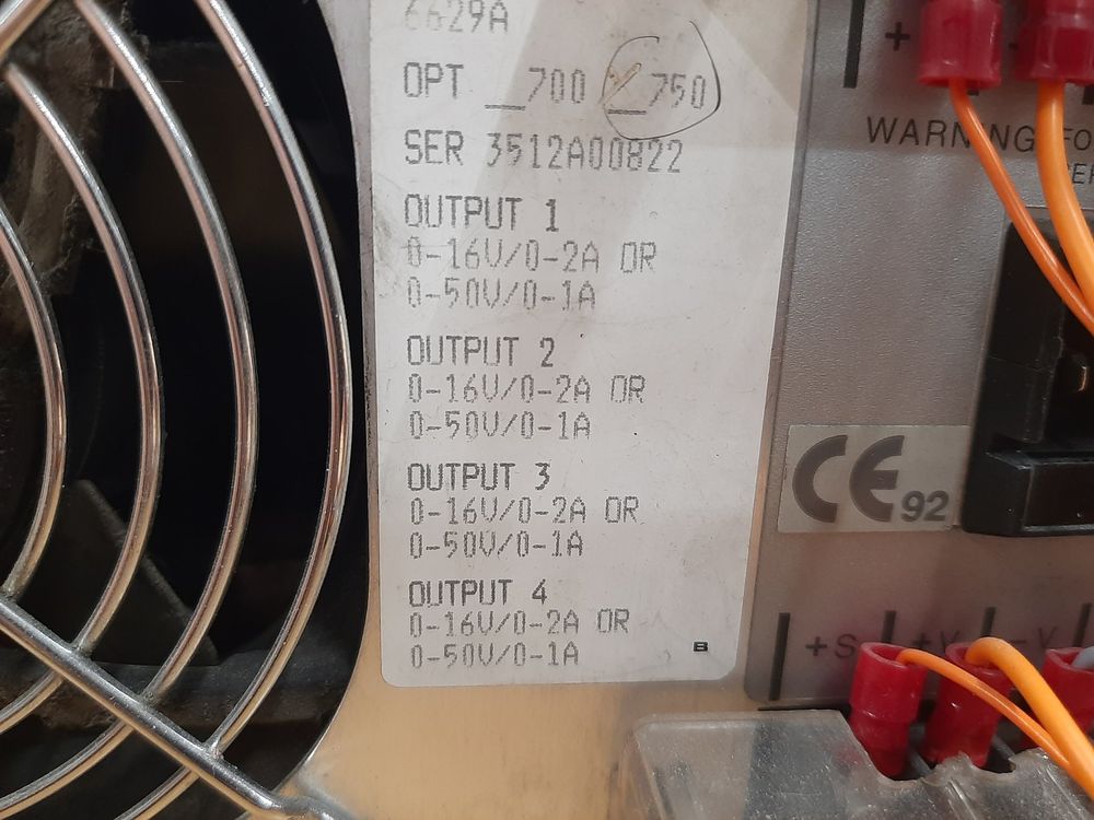 Alimentation quadruple HP 6629A vierer labor Stromversorgung (Gebraucht ...