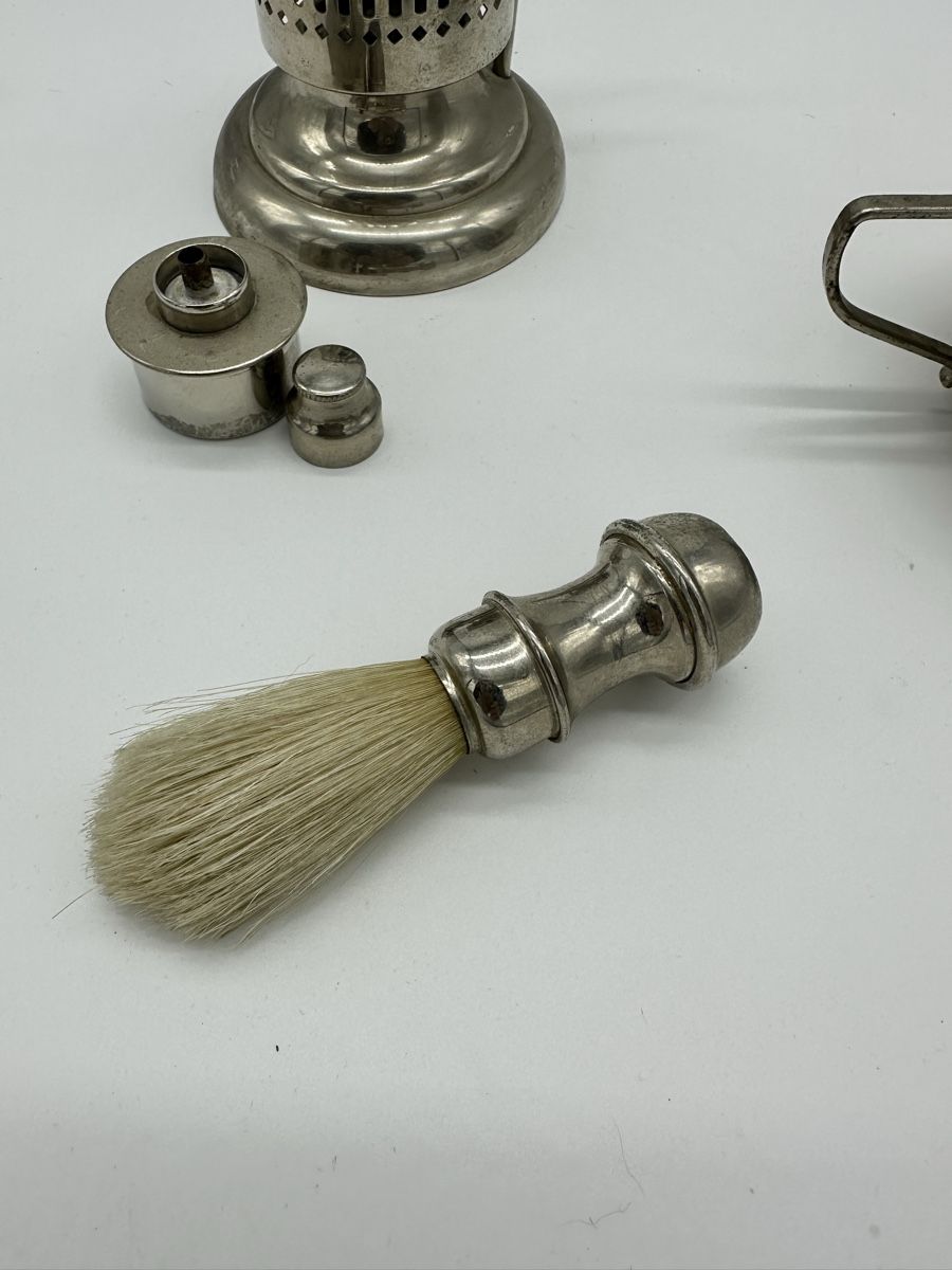 Rasoi & Lamette da barba: Vintage versilberter Rasierset – Usato da Villmergen venduto da JacRon 2