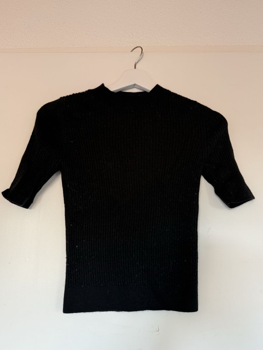 T-shirt: T Shirt – Usato da Lyss venduto da joe_pp6z