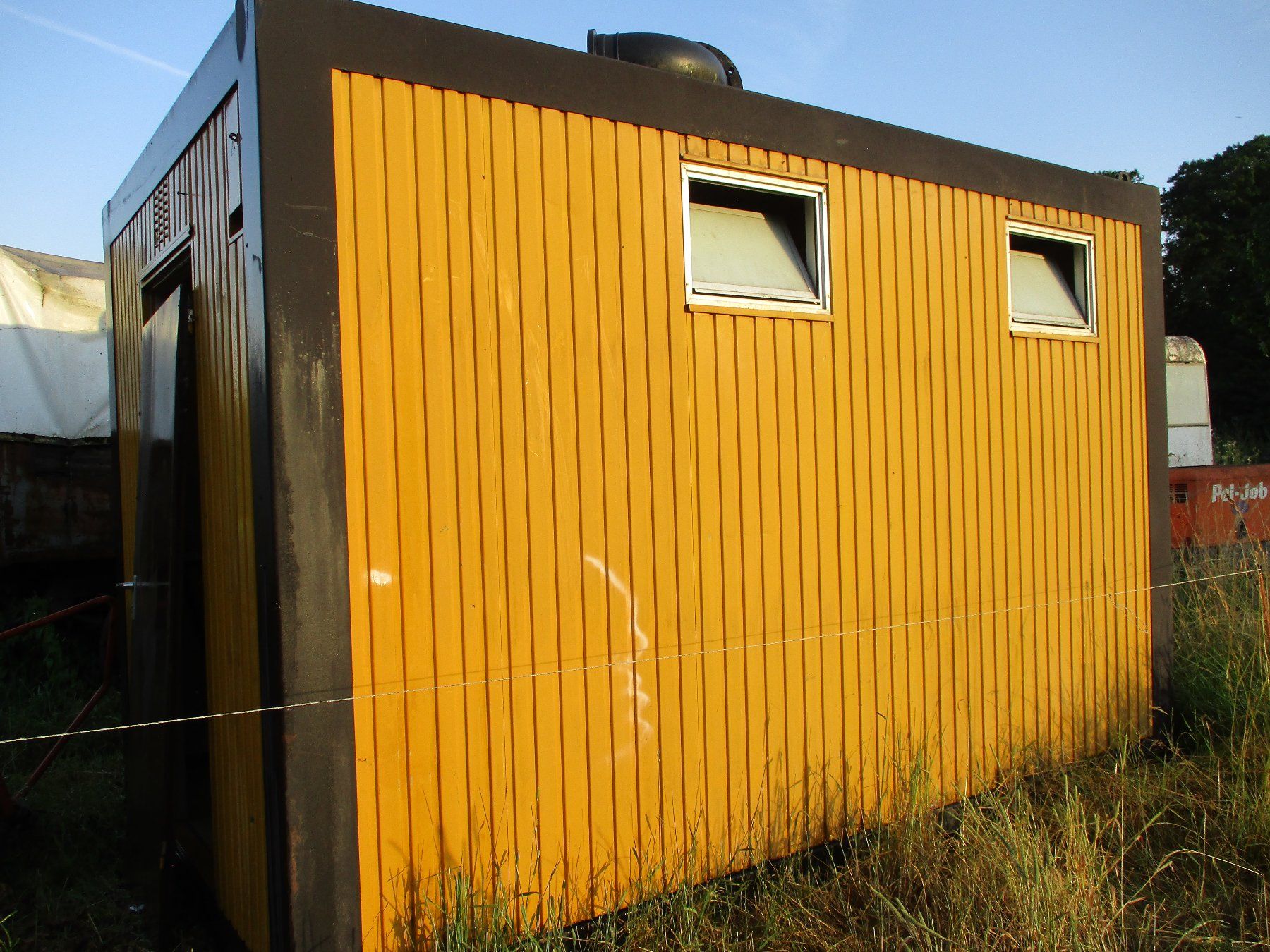 Contenitori edile: WC Container Hofladen Traktoren Bagger Büro – Usato da Dottikon venduto da Konrad08 1