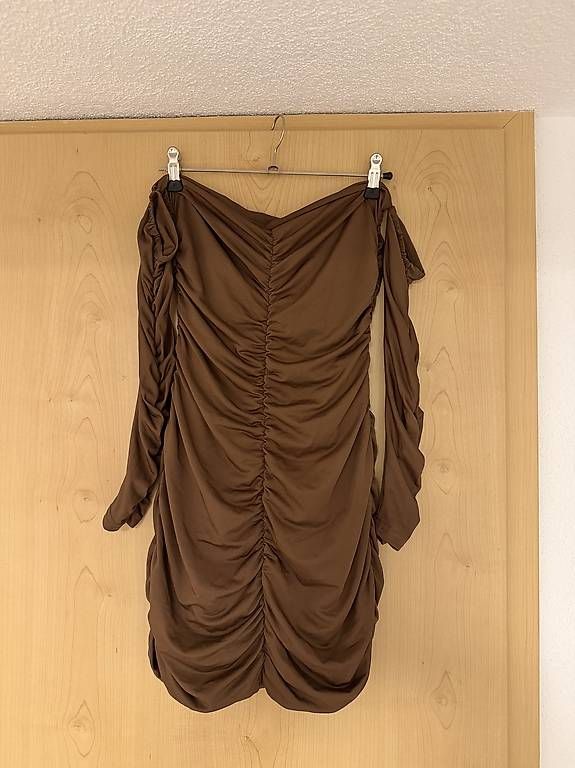 Vestiti: Braunes gerafftes Kleid Shein – Usato da Rorschach venduto da Tara234 1