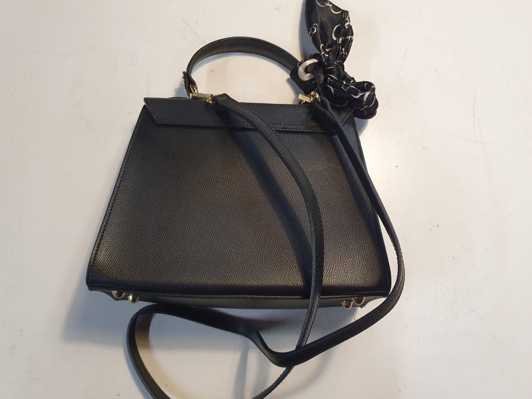 Borse da donna: Notshy Damenhandtasche schwarz – Usato da Zürich venduto da dialout 5