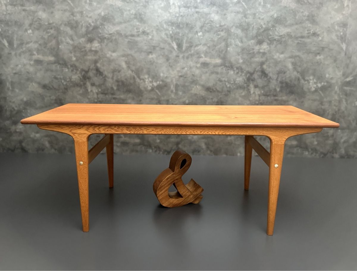 Tavoli: Mid-Century Couchtisch aus Teakholz restauriert Coffee Table – Usato da Elsau venduto da Teak_Vintage 2