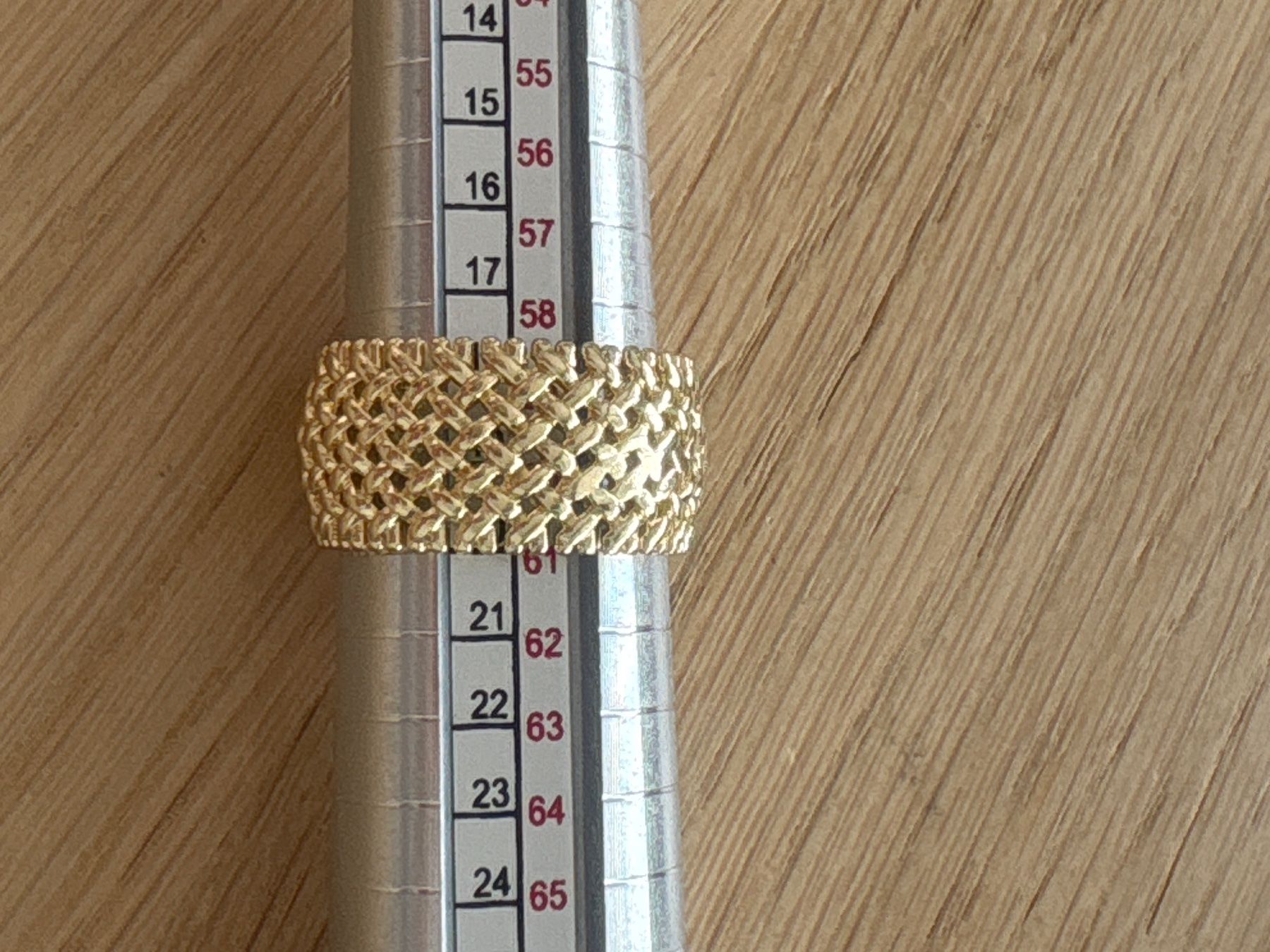 Anelli: Luxus Elegante Gr. 19/9 Ring Memoire Farbe: Gold – Difettoso da Biel-Bienne venduto da Roserosse13 8