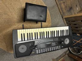 Keyboard mit Ständer & Hocker 