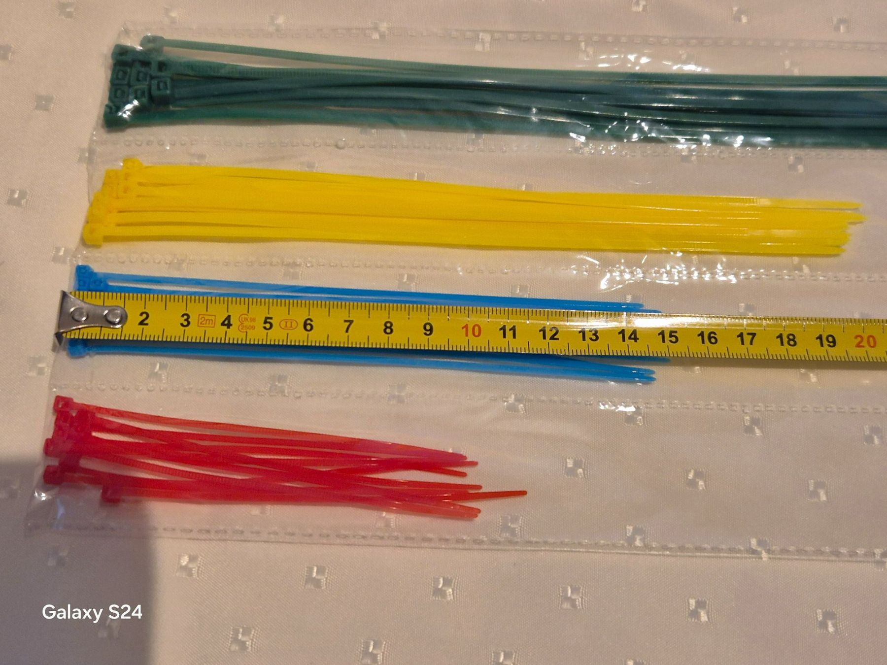 Tutti gli attrezzi: Neue Legacci-Kabelbinder, 4er-Set! – Nuovo e nell'imballaggio originale da Losone venduto da bal_gfp6 5