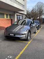 Tesla Model Y Long Range AWD Premium FSD Anhängerkupplung 