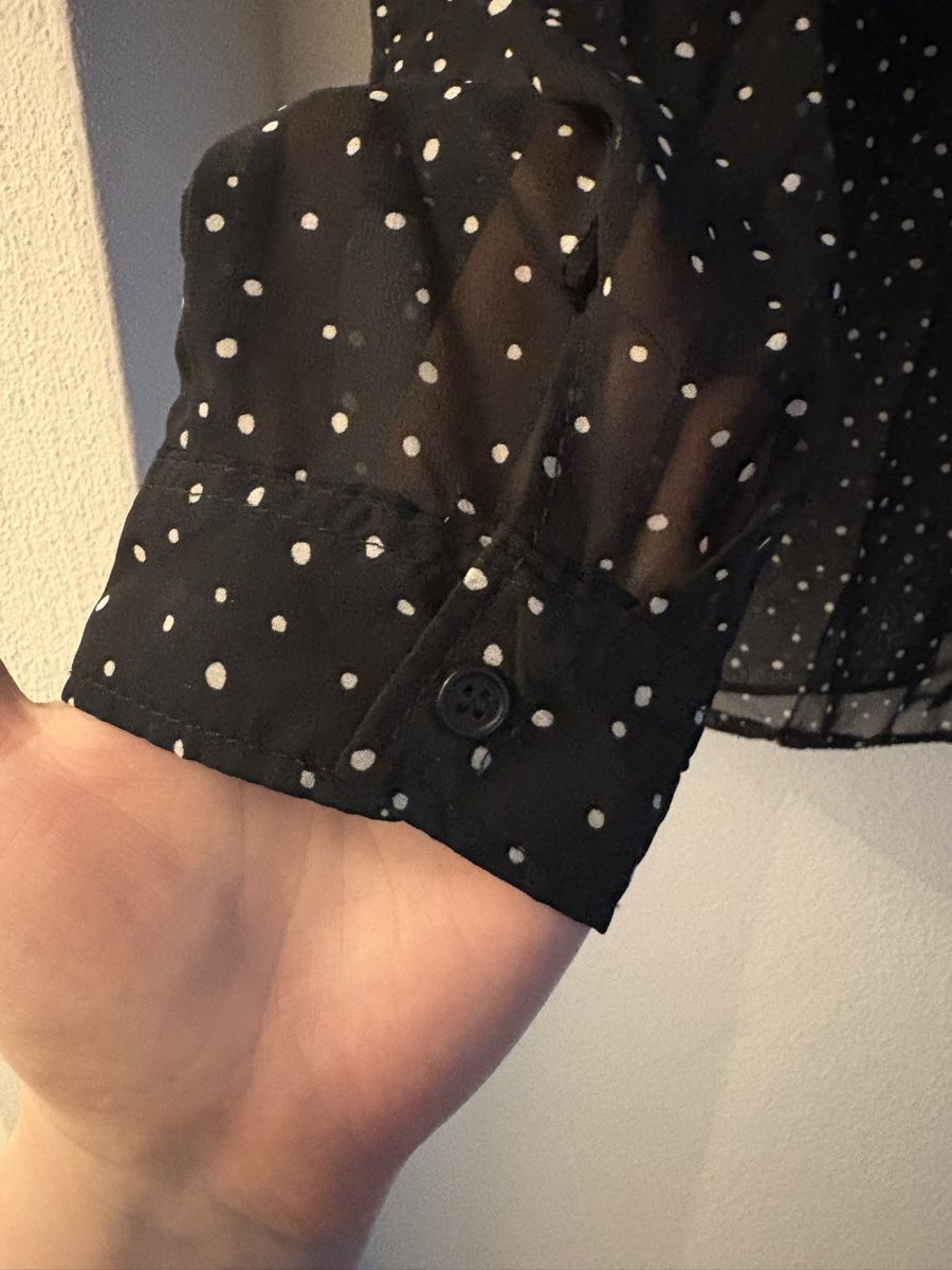 C&A Camicette: Leichte Bluse mit Punkten – Usato da Ricketwil venduto da Lady_of_Glenmore 5