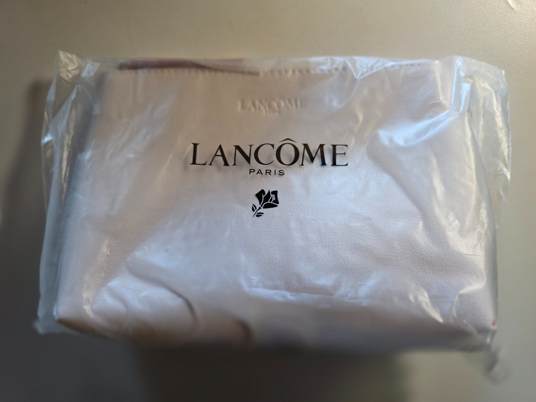 Custodie per cosmetici: Lancome Paris Necessaire Schmink Tasche Trousse M – Nuovo e nell'imballaggio originale da Walterswil BE venduto da Lonitti 1