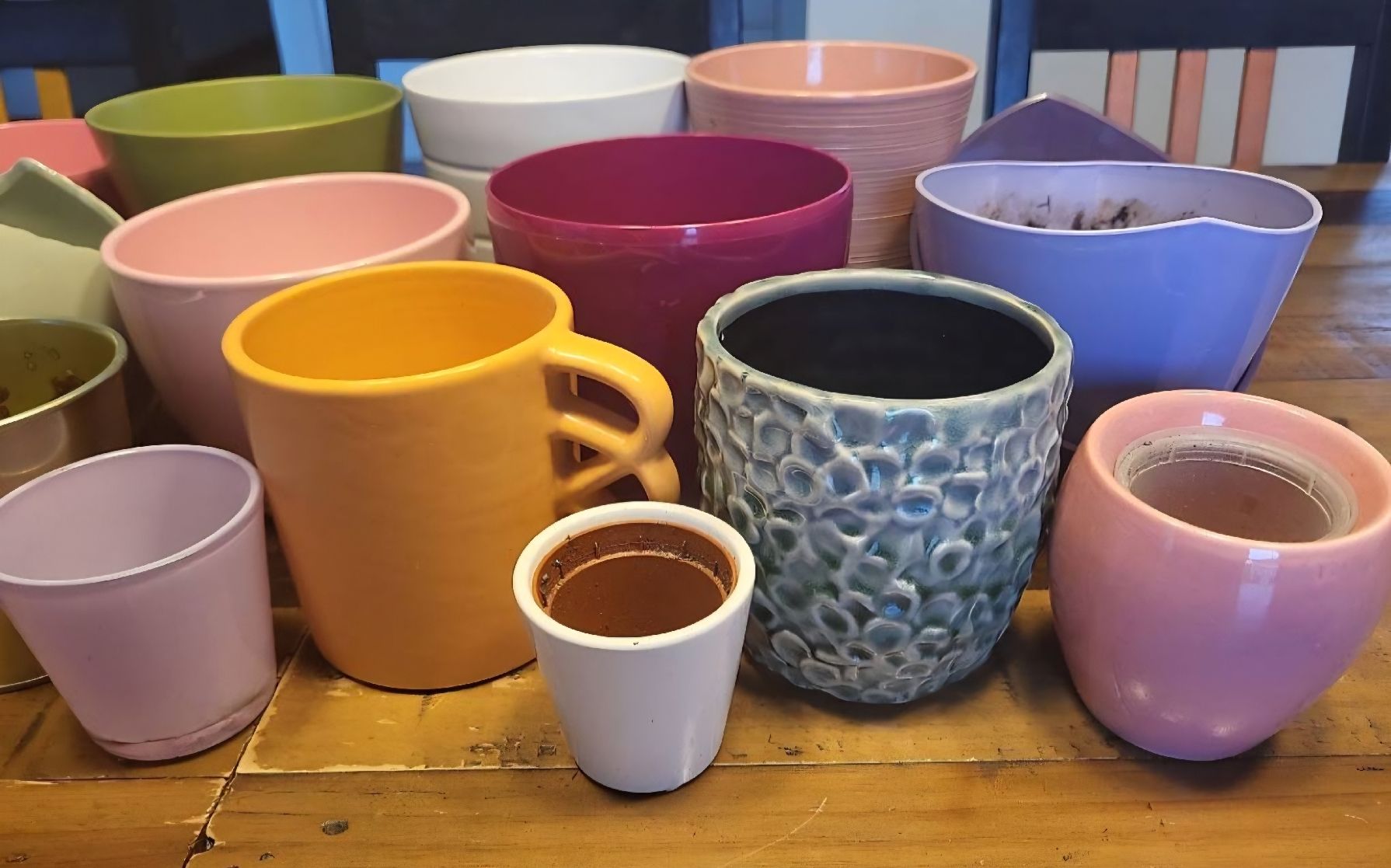 Vasi per fiori: Grand lot de cache-pots colorés et variés – Usato da Ursy venduto da Tchoupitchou 2