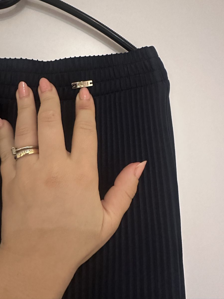 Cinque Pantaloni: Cinque Hose Grösse M – Nuovo e nell'imballaggio originale da Zürich venduto da millaiana 1