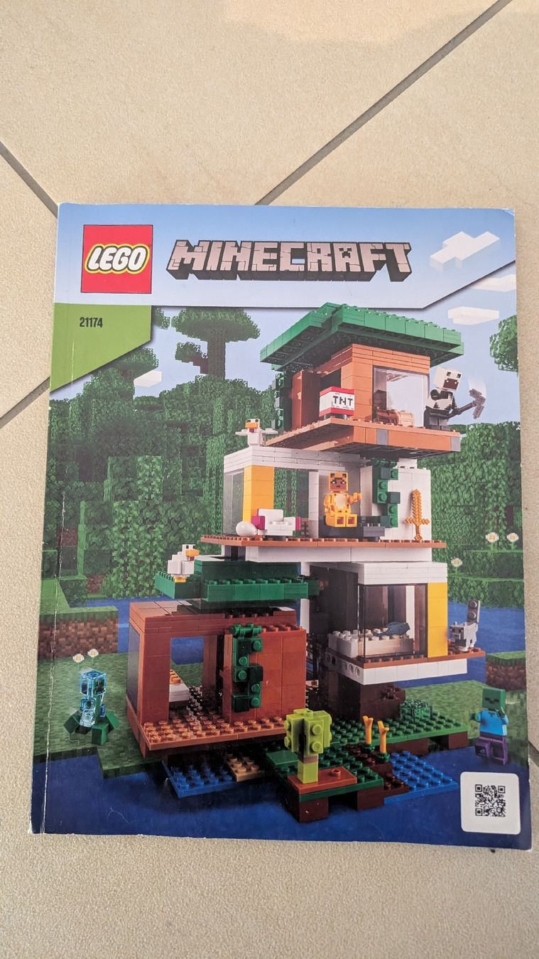 Lego Kit di costruzioni: LEGO Minecraft Das moderne Baumhaus 21174 - selten – Usato da Möhlin venduto da hans_d 2