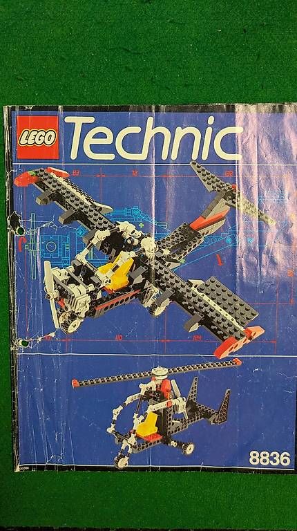 Lego Jeux de construction: Lego Technik 8836 Flugzeug – D'occasion à Männedorf par Flu73