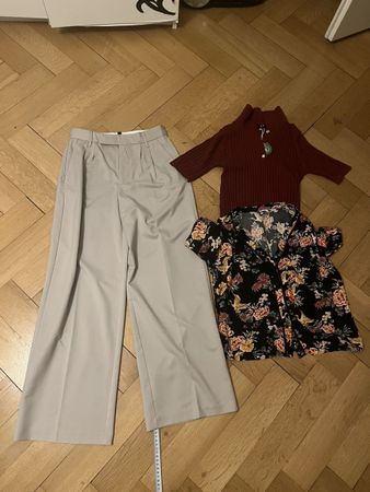 Beige Hose mit  passenden Oberteil Neuwertig!