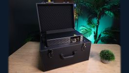 Xgimi Titan Noir Max inkl. 2x 3D Brille, Deckenhalterung