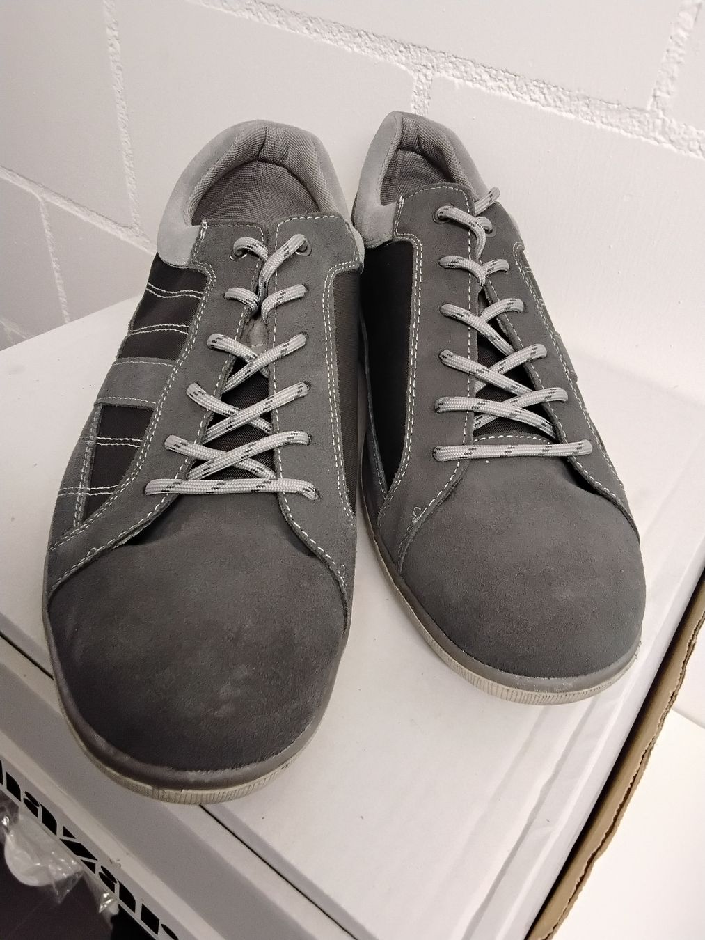 Scarpe da uomo: Halbschuh Gr 46 wie neu – Nuovo (secondo la descrizione) da Wolhusen venduto da Schmetterling1975 1