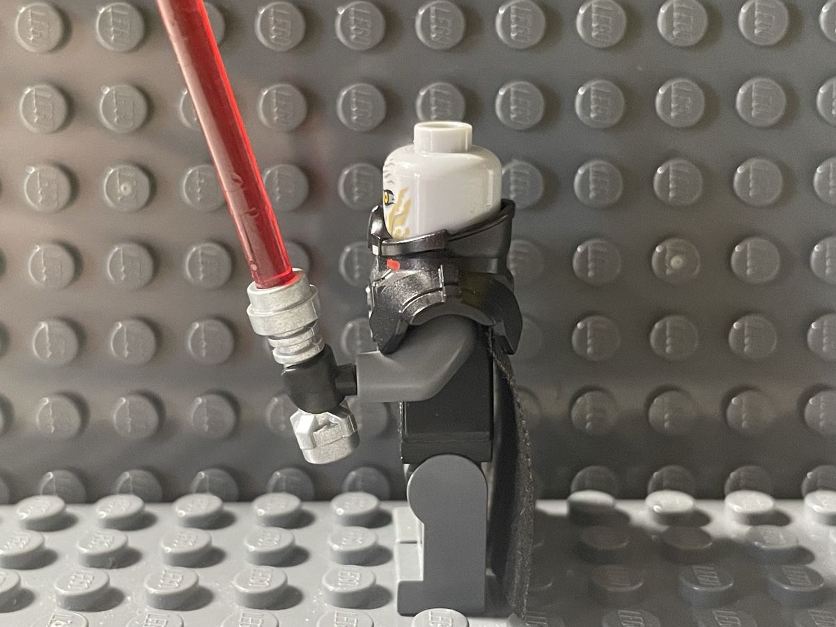 Lego Spielzeuge: LEGO Star Wars Figur - Darth Revan mit Lichtschwert! – Gebraucht aus Laufen von jer_zr9c 1