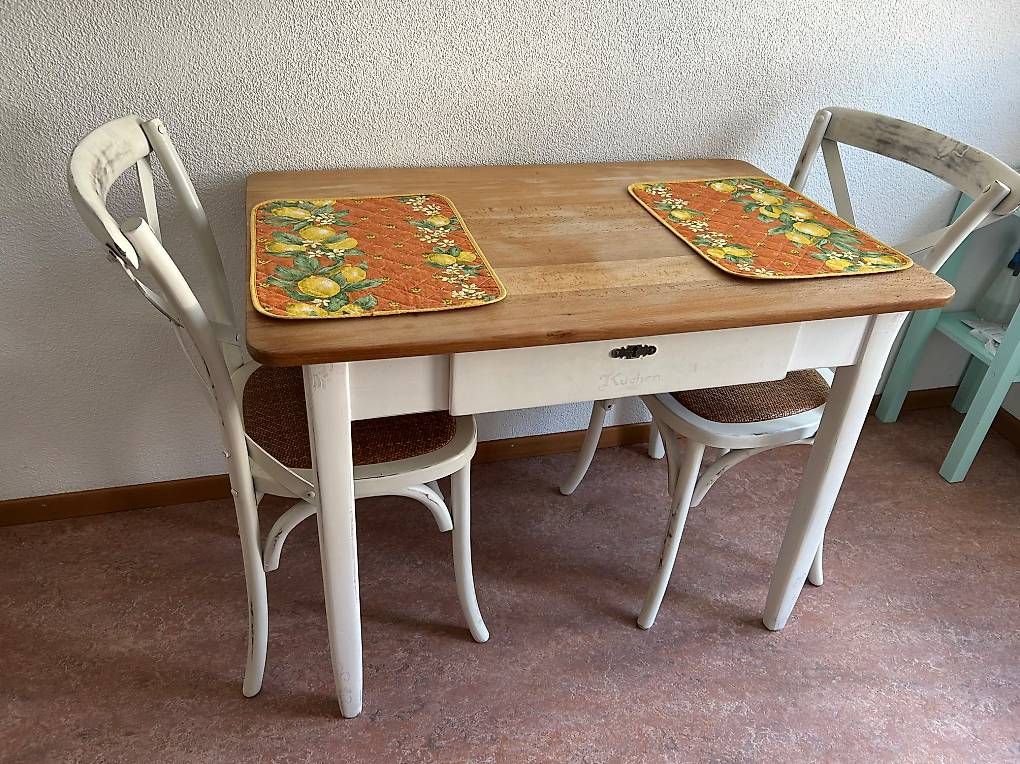 Tische: Küchentisch,Holz Antik – Gebraucht aus Dübendorf von ani_bb25