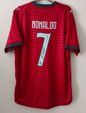 C.Ronaldo - Portugal Home WM 2026 Spieler Trikot - Signiert