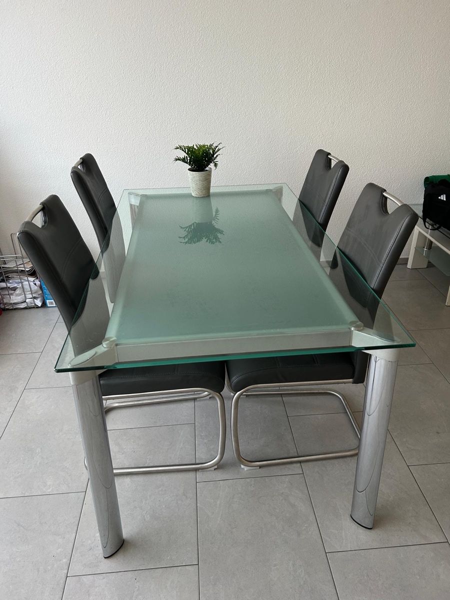 Tische: Esstisch / Tisch aus Glas – Gebraucht aus Root von Stammer95