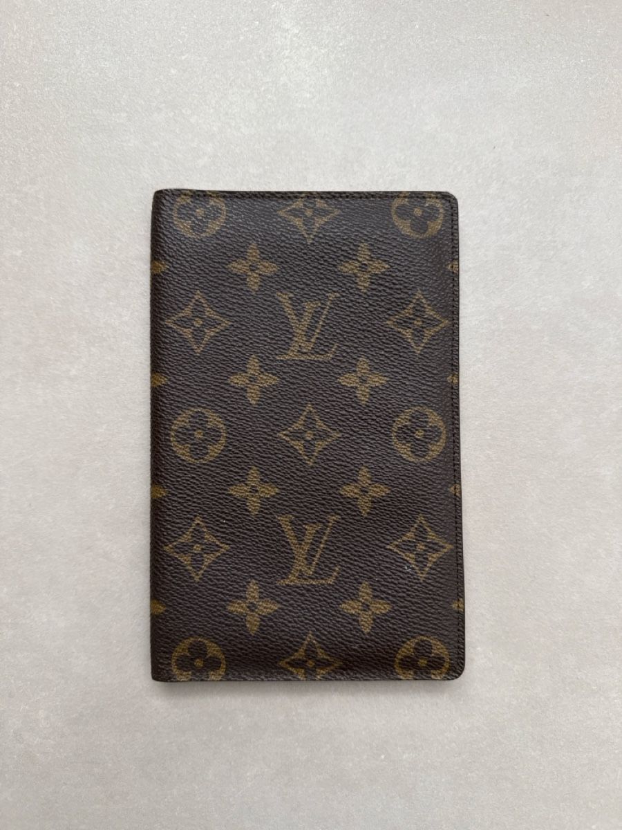Louis Vuitton Altro in  Abbigliamento & Accessori: Louis Vuitton Dokumenten- und Kartenettui – Usato da Schöftland venduto da jes_67zy