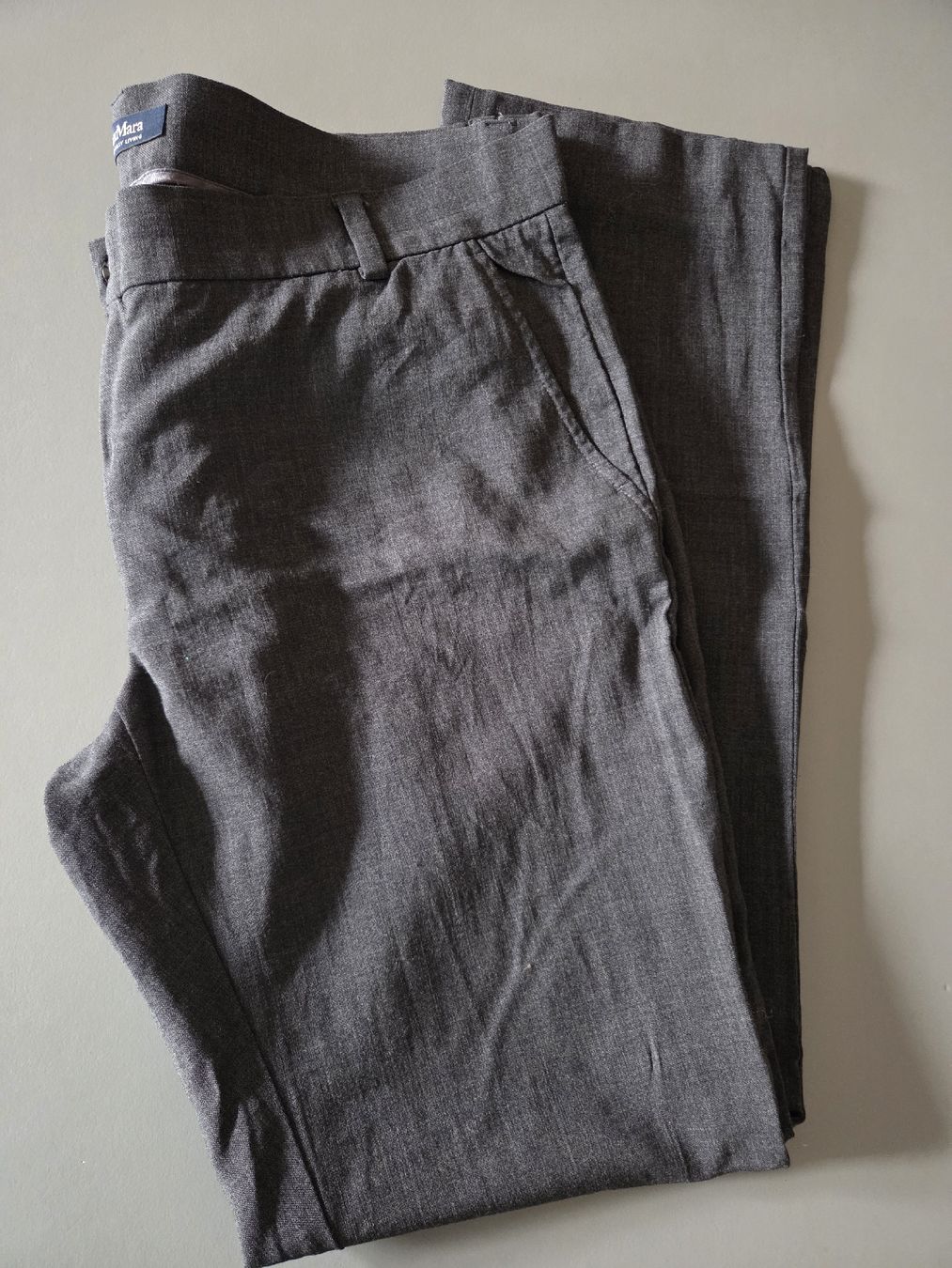 Max Mara Hosen: MaxMara  leichte Hose Grösse 38 – Gebraucht aus Hünenberg See von Atsemet