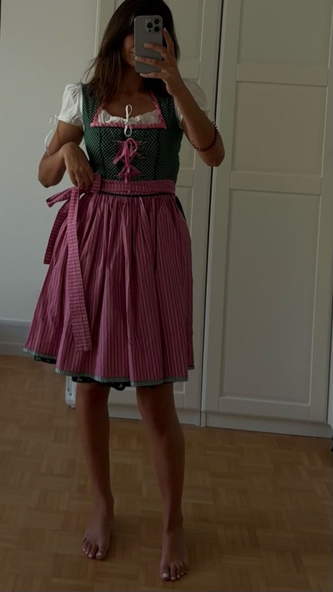 Vestiti: Dirndl, massgeschneidert, ca. Gr. 36 - neuwertig – Nuovo (secondo la descrizione) da Zürich venduto da Aya03 1