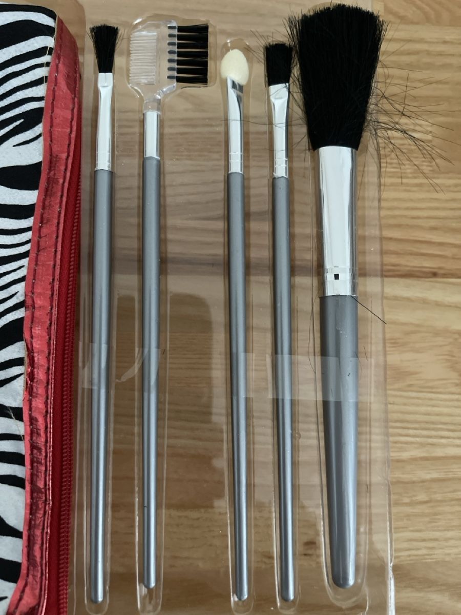 Make-up: Make-Up-Beutel & Make-Up-Pinsel 6Artikel – Neu und originalverpackt aus Wettingen von Kawasaki987 1