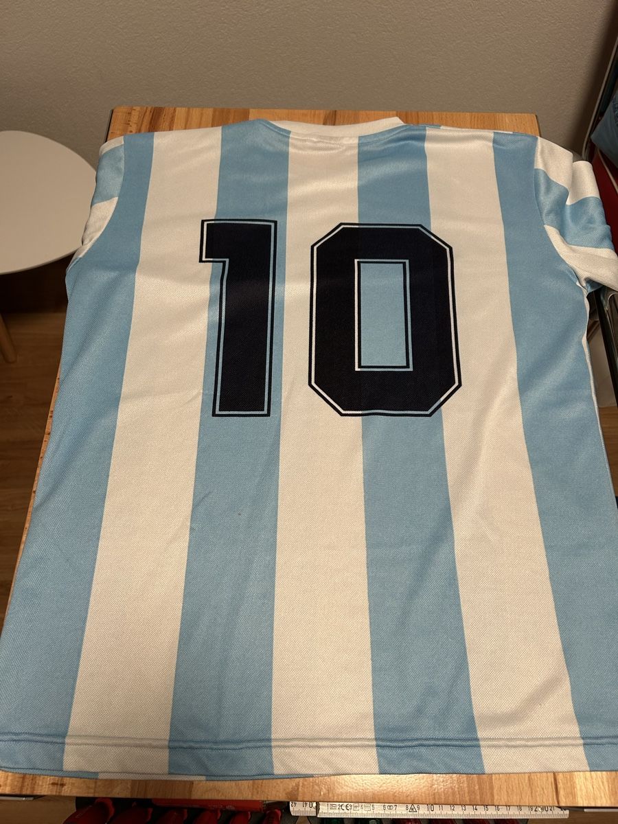 Le Coq Sportif Maillots de corps & Pantalons: Maradona Shirt Replica – D'occasion à Schliern b. Köniz par Trebesch 1