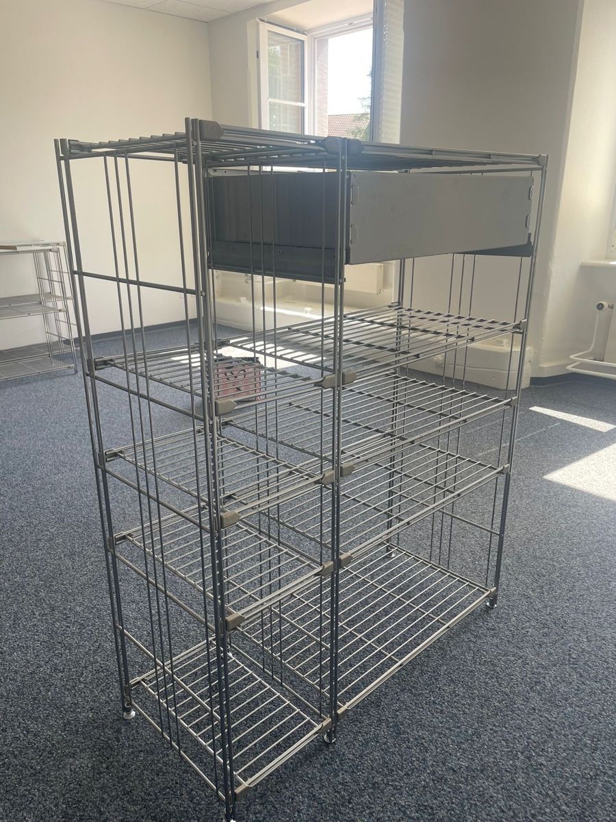 Balton Scaffali: Regal BALTON / ZILO Metall mit Schublade – Usato da Stäfa venduto da buecher10 3