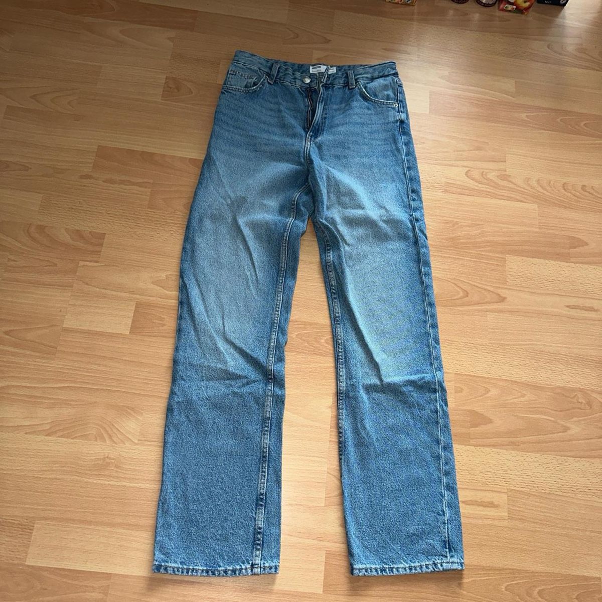 Bershka Jeans: Bershka straight Jeans, Size 36 – Nuovo (secondo la descrizione) da Winterthur venduto da hachiscutecloset 1