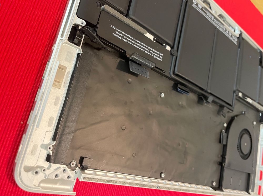 Topcase Macbook Pro 13“ A1502 Kaufen auf Ricardo