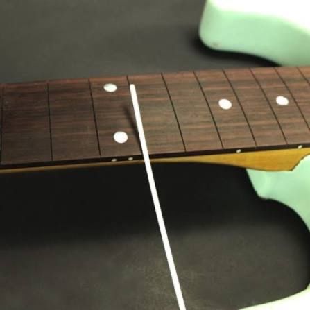 Componenti elettronici: Side Dot Material 1,5mm Weiss (1 Stück) – Nuovo e nell'imballaggio originale da Luzern venduto da MusikElektronikShop 1