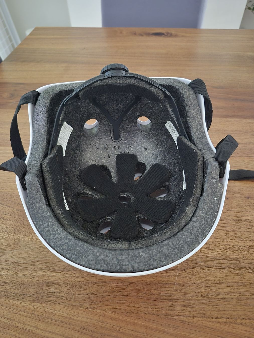 Banwood Caschi: Banwood Kinderhelm hellblau  – Usato da Stans venduto da vonmsa 2