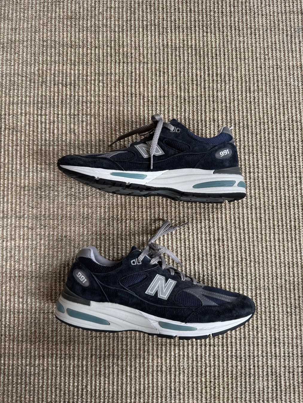 New Balance Scarpe da uomo: New Balance 991V2 – Nuovo (secondo la descrizione) da Coppet venduto da 63psells 4