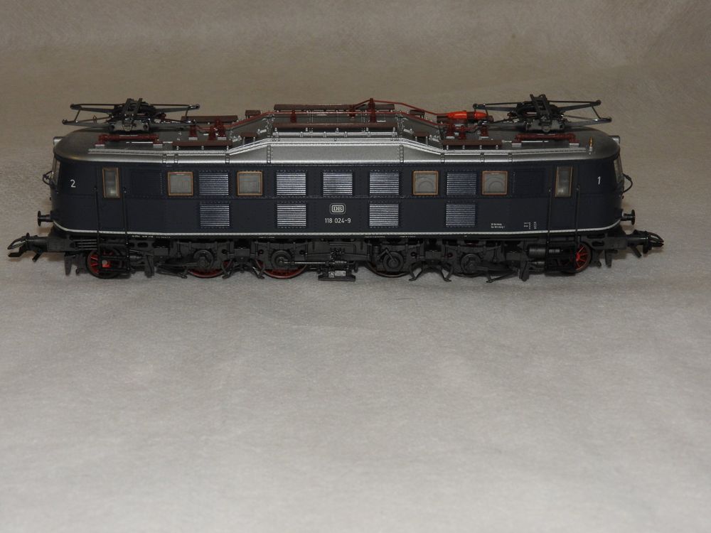 Märklin 3368 DB BR 118 E Lok blau Kaufen auf Ricardo