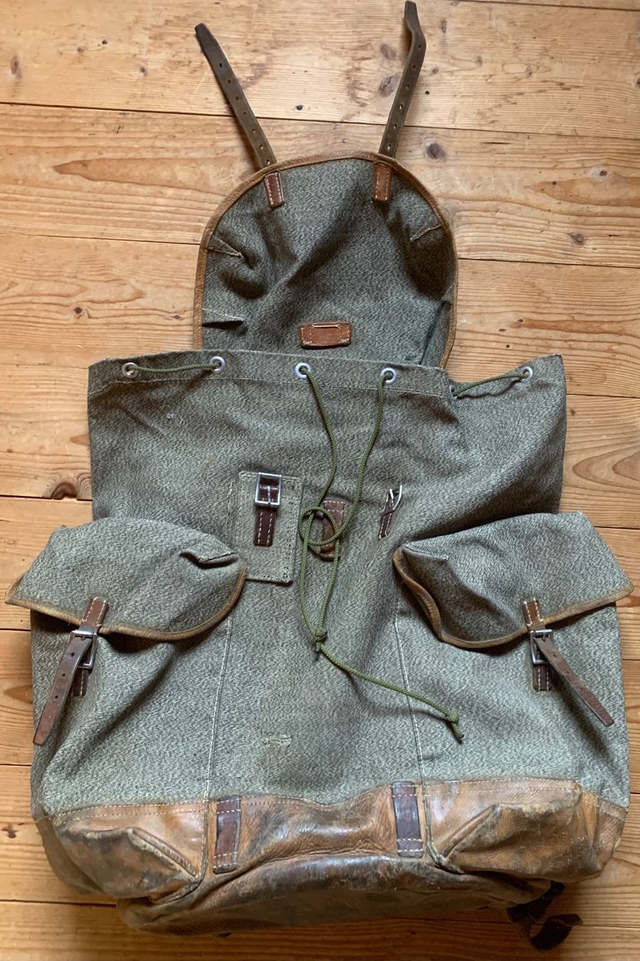 Schweizer Armee Rucksäcke: Gebirgsrucksack der CH Armee – Gebraucht aus Goldingen von Bergler012 1
