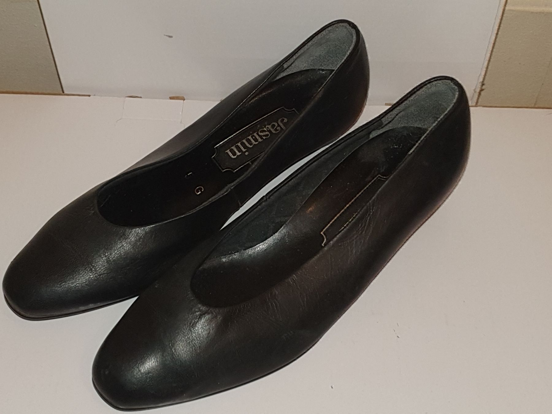 Damenschuhe: Jasmin Damenschuhe  Gr.38 (5) – Gebraucht aus Langnau am Albis von jer_pm72