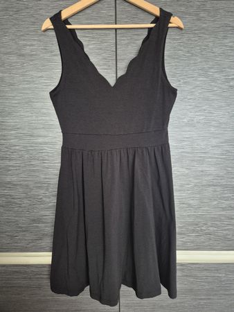 Schickes, kurzes, schwarzes Sommerkleid, Grösse 38