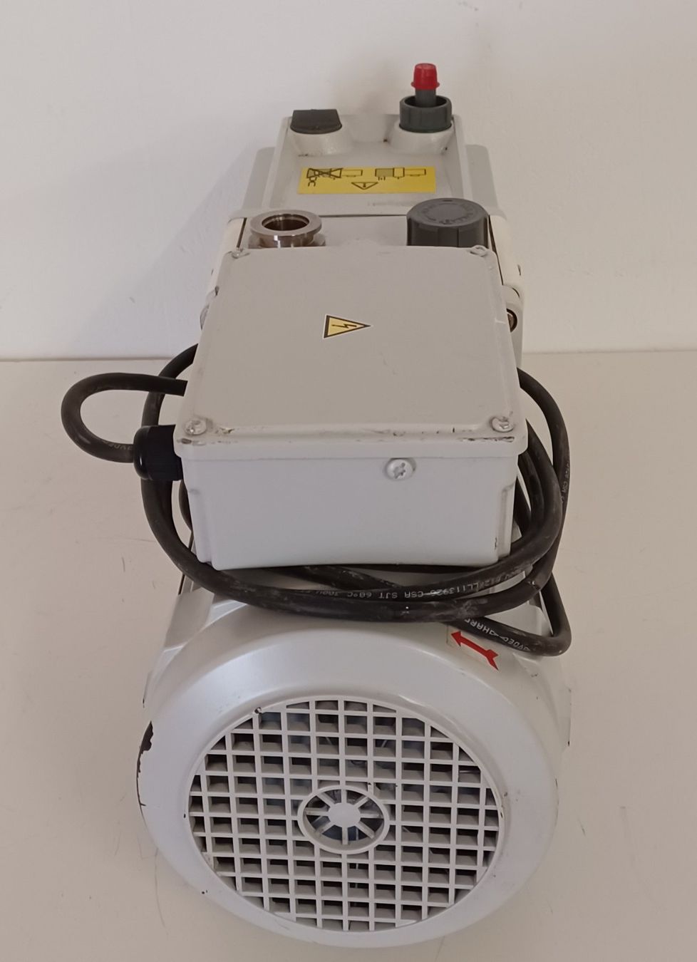 Accessori da laboratorio: Edwards 30 L590PR – Usato da Niederdorf venduto da LeptonAG_Labor 5
